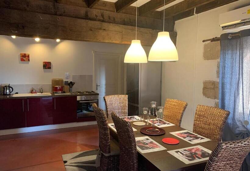 带1个卧室的高级公寓, Domaine De La Madeleine