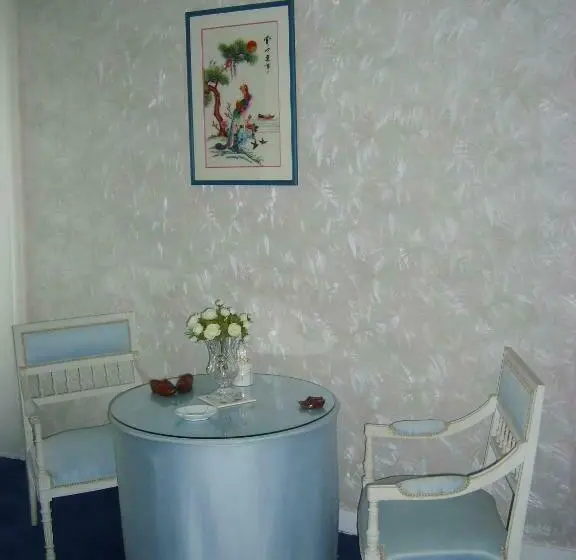 Perhesviitti, Lalobema