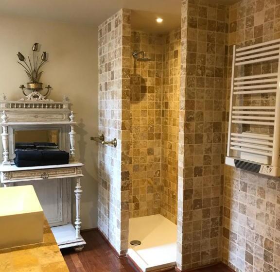 디럭스 트리플 룸, Le Chai De Marguerite