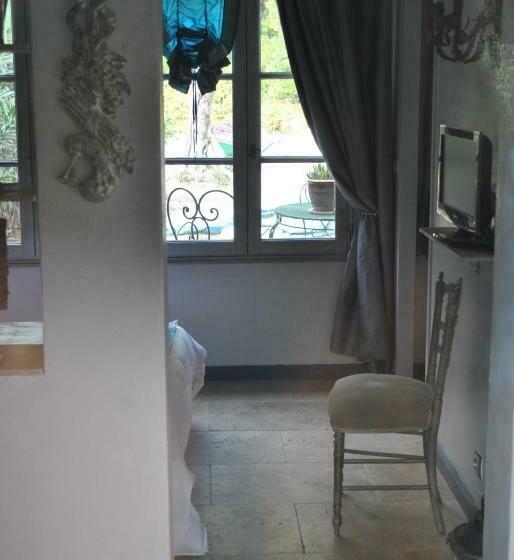 سوییت, Sous L Olivier