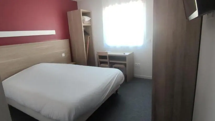 Premium Neljän Hengen Huone, Fasthotel Laval