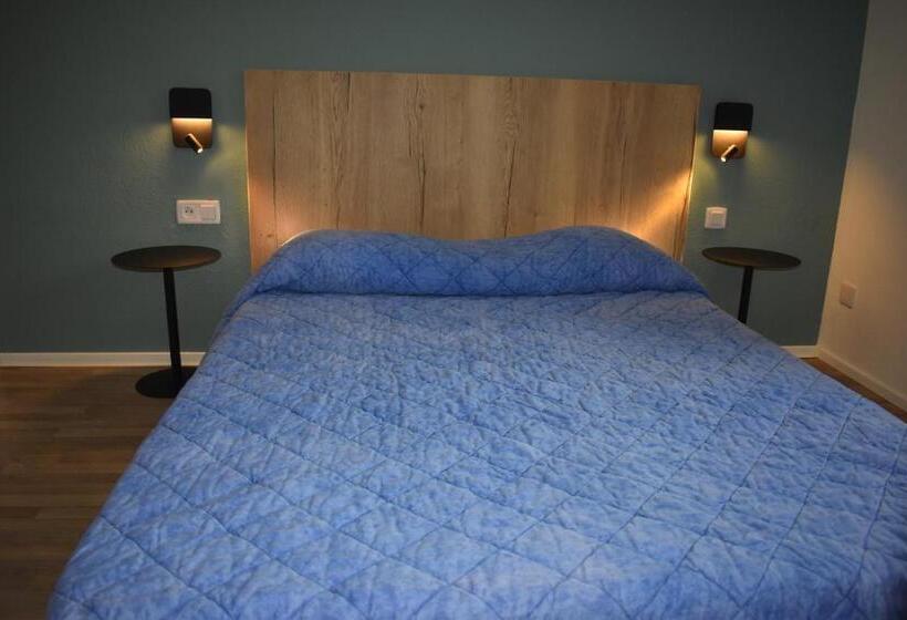 غرفة قياسية, Cat