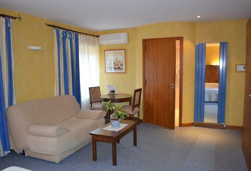 غرفة سوبيريور, De Bourgogne