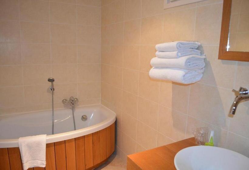 جناح, De Bourgogne