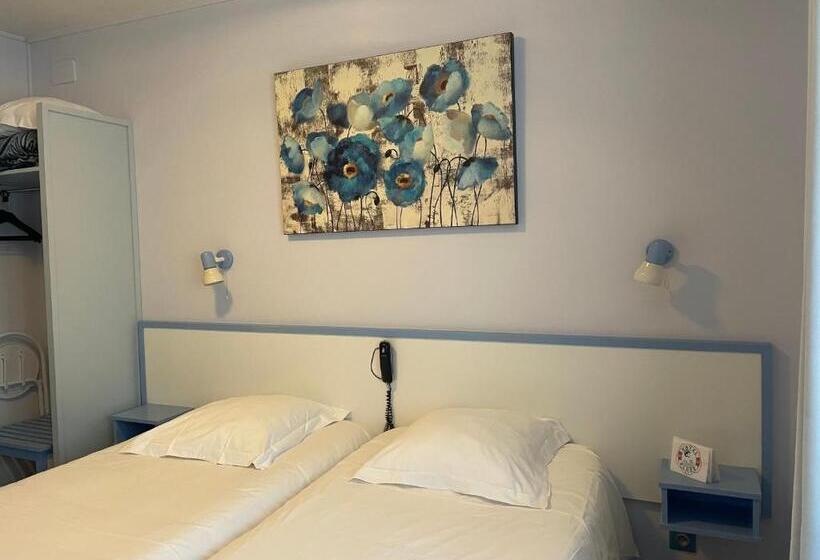 חדר סטנדרט, De La Plage