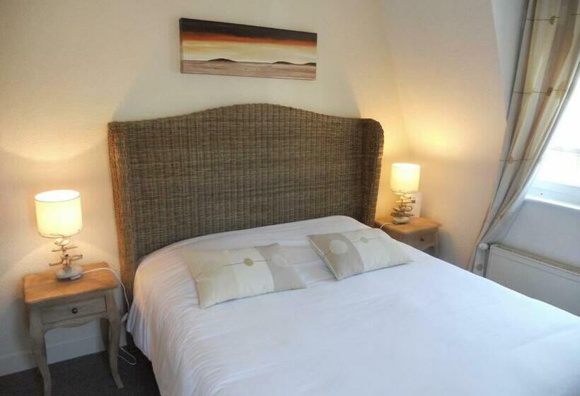 スタンダードルーム, Des Falaises