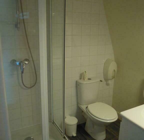 スタンダードルーム, Des Falaises