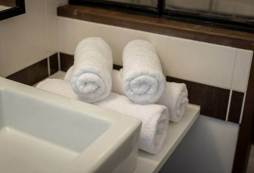 Quarto Comfort, Domaine De Presle Saumur, The Originals Relais