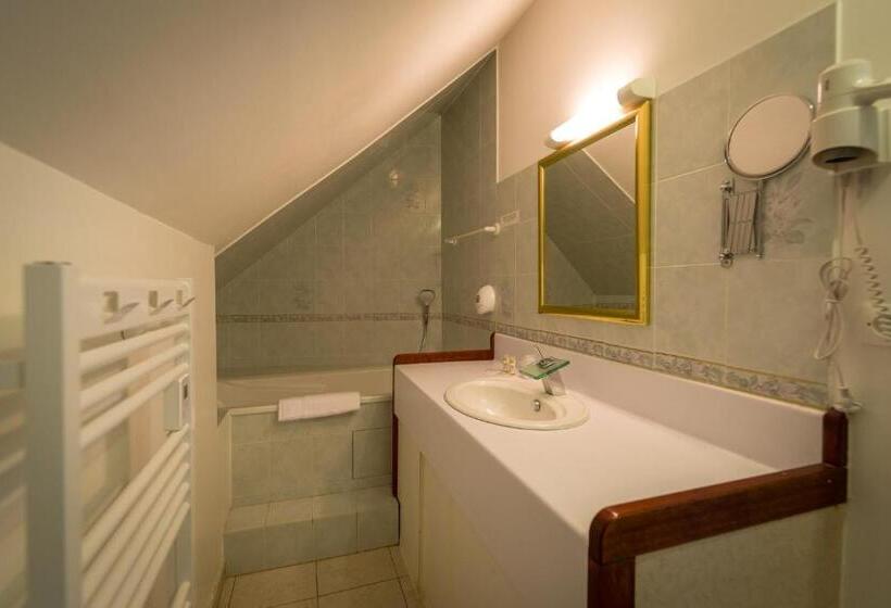 غرفة سوبيريور ثلاثية, Domaine De Presle Saumur, The Originals Relais