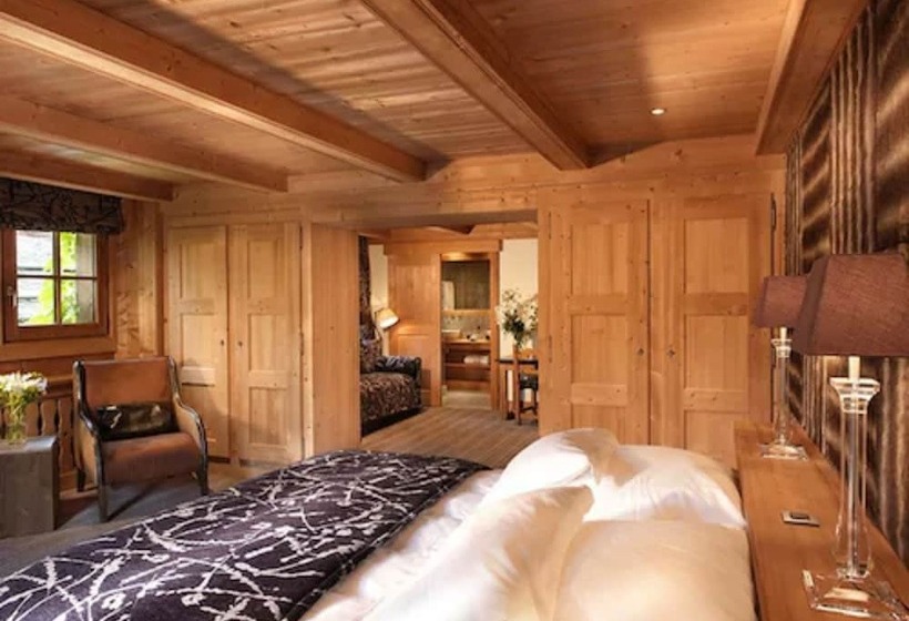 小型套房, Fer A Cheval