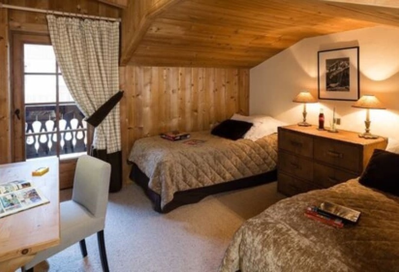 豪华套房, Fer A Cheval