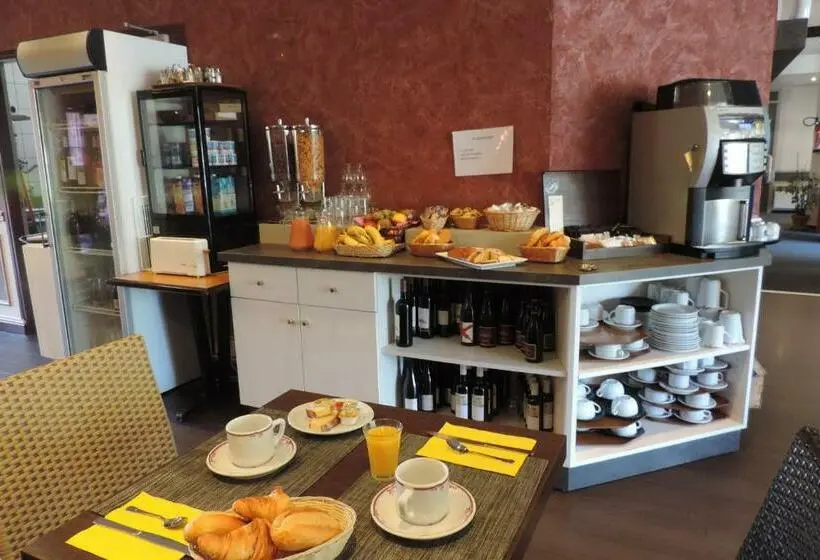 スタンダードルーム, Hôtel De France