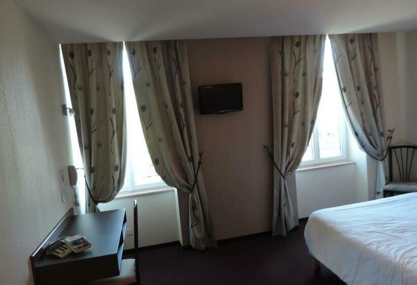 수피리어 룸, Hôtel De France