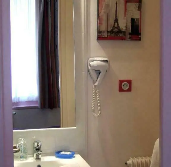 Quarto Estandar, De La Plage