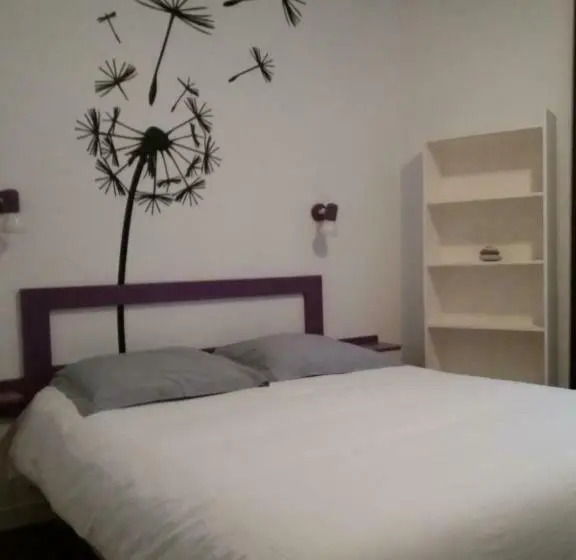 Quarto Triplo Estandar, De La Plage