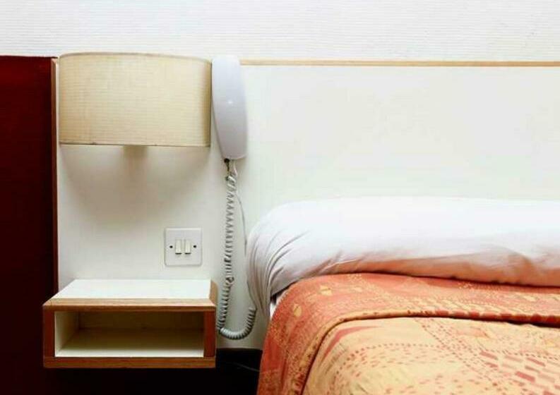 غرفة قياسية, Hôtel Du Pont Neuf