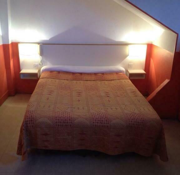 غرفة قياسية, Hôtel Du Pont Neuf