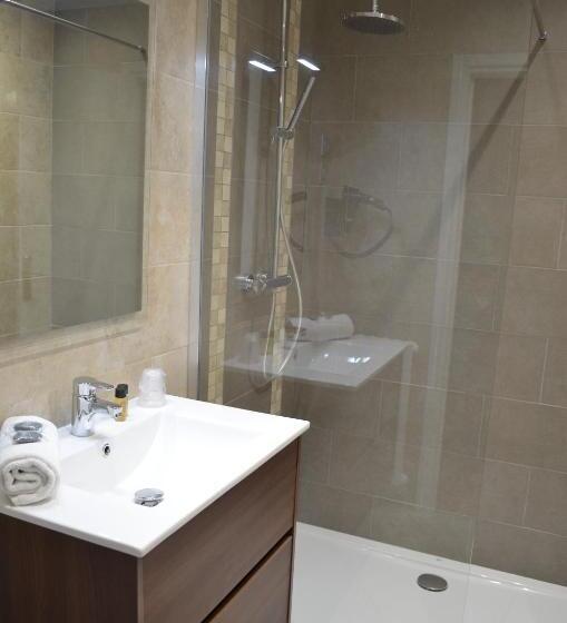 带阳台的三人标准间, Hôtel Edelweiss