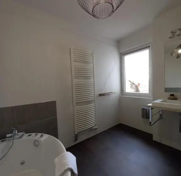 Suite with Terrace, La Caravelle