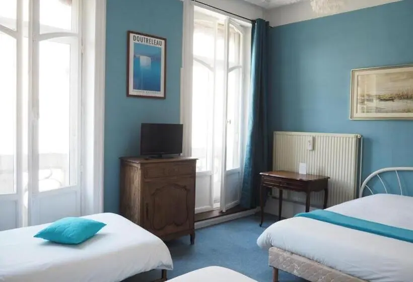 Standard Neljän Hengen Huone, Hôtel La Villa Lorraine