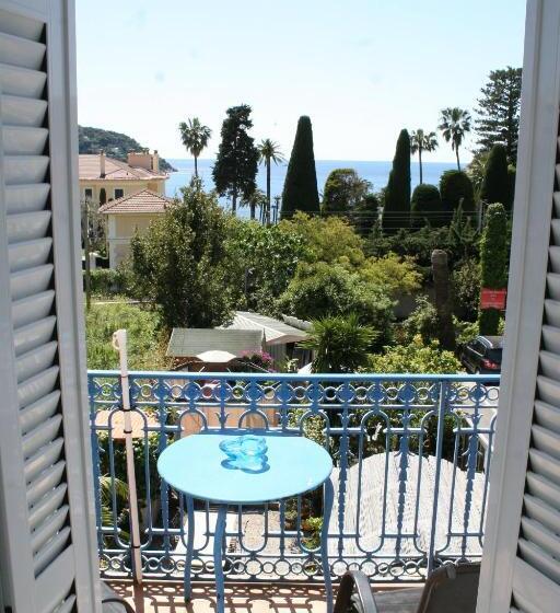 Люкс Deluxe Вид на Море, Hôtel La Villa Patricia   Charme Et Tradition