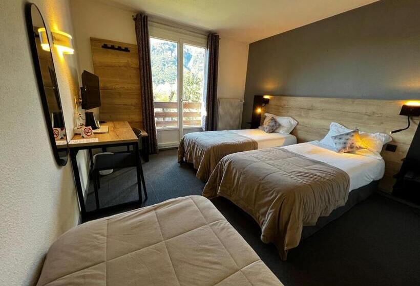 Трехместный Номер Superior Вид на Сад, Lacour