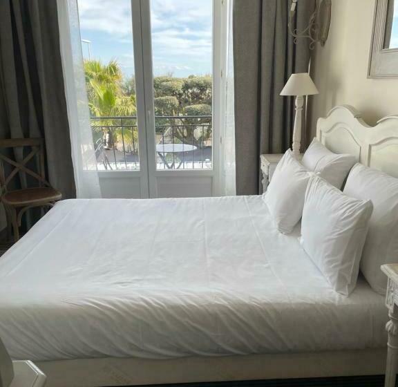 带海景的标准房, Hôtel Le Martray