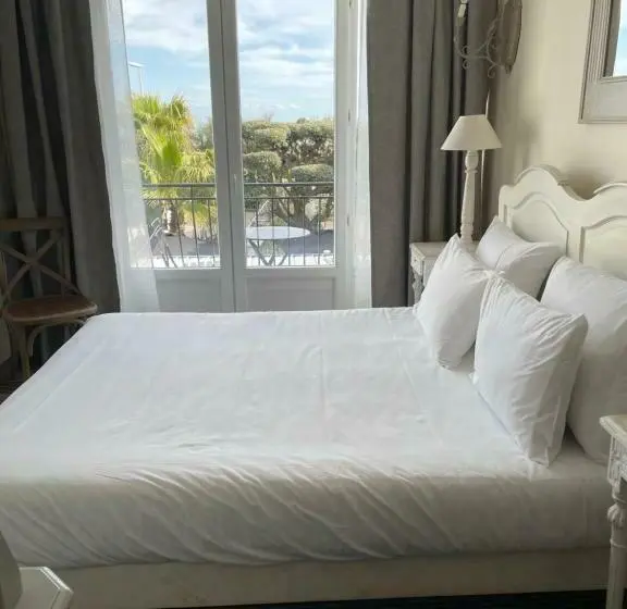 オーシャンビュースタンダードルーム, Hôtel Le Martray