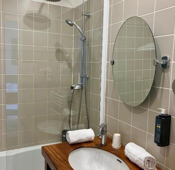 غرفة قياسية, Hôtel Le Martray