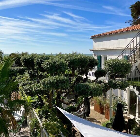 带海景的标准房, Hôtel Le Martray
