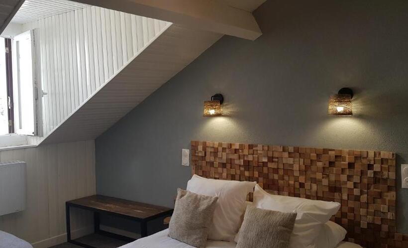 スタンダードトリプルルーム, Hôtel Terminus