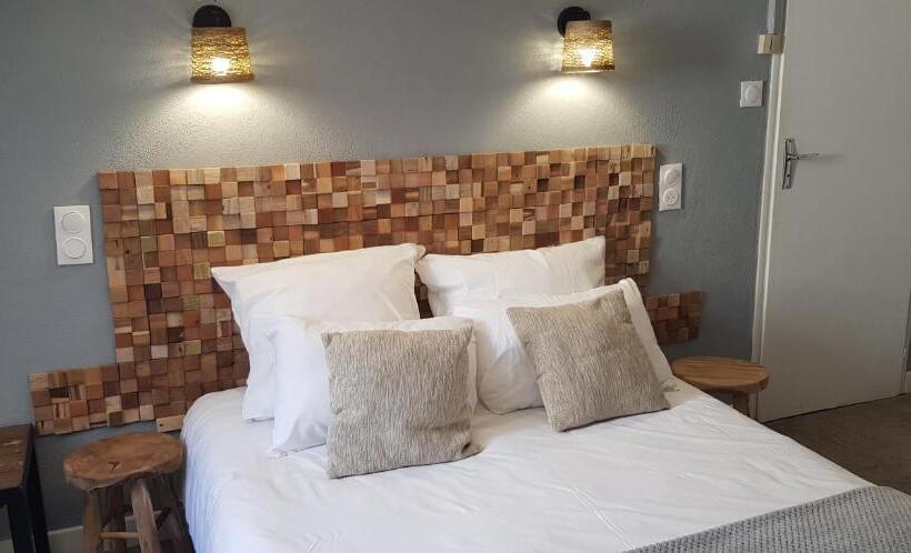 スタンダードトリプルルーム, Hôtel Terminus