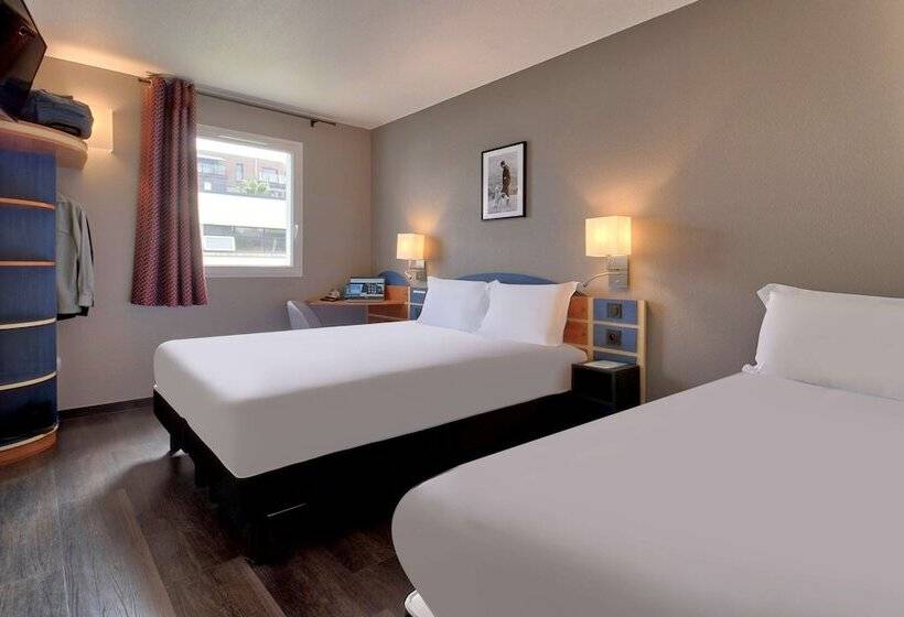 غرفة قياسية, Kyriad Anglet  Biarritz