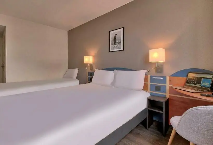 Standard Kolmen Hengen Huone, Kyriad Anglet  Biarritz