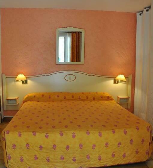 标准房带园景, La Cigalière