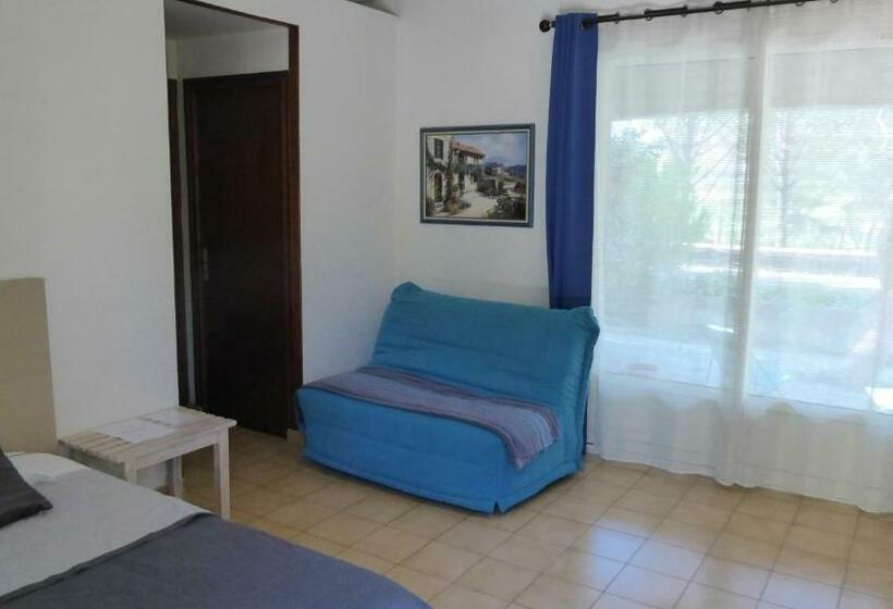 家庭间, La Cigalière