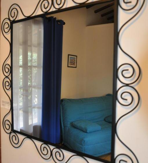 家庭间, La Cigalière