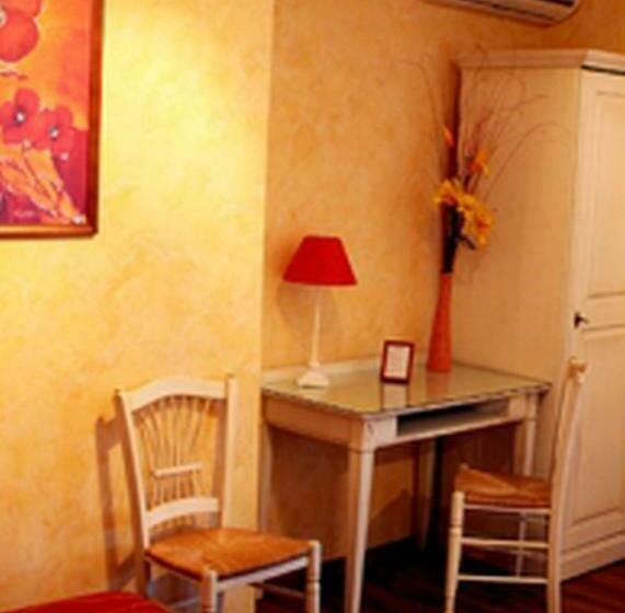 Четырехместный Номер Стандарт, La Maison Blanche