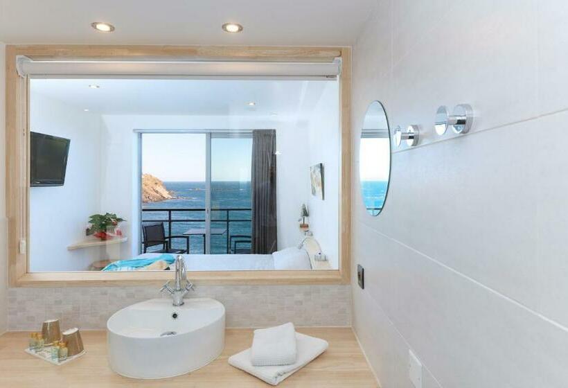 חדר בסיסי, La Vigie Face à La Mer