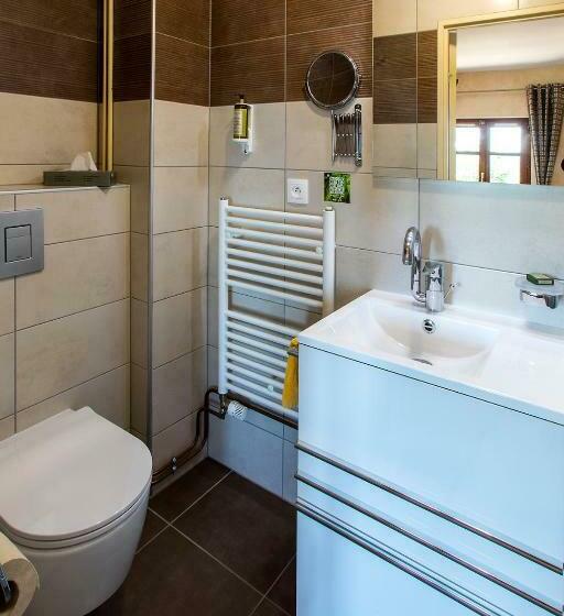 Номер Стандарт, Le Bouton D'or