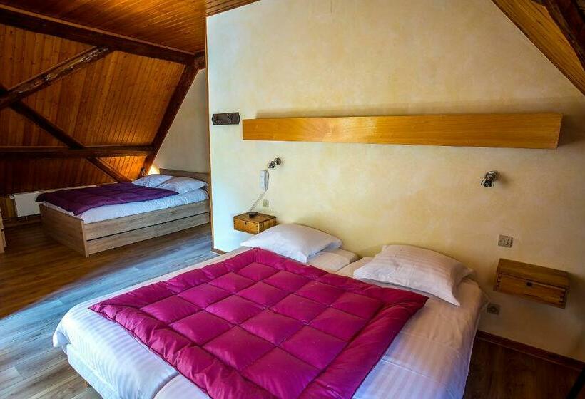 Семейный Номер, Le Bouton D'or