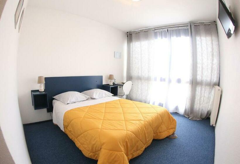 חדר סטנדרט יחיד, Le Calypso   Réouverture