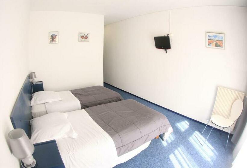 חדר סטנדרט, Le Calypso   Réouverture