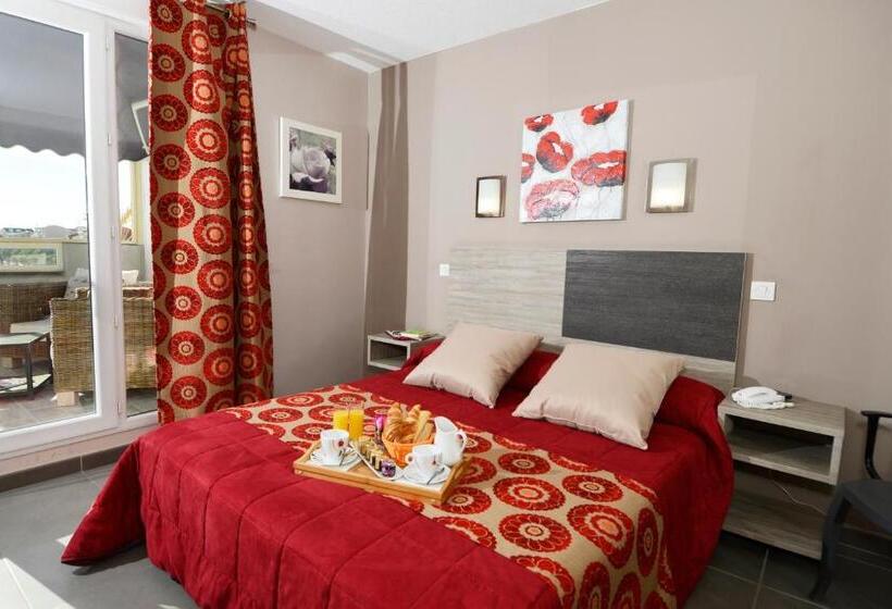 Cameră Standard cu Balcon, Le Maray