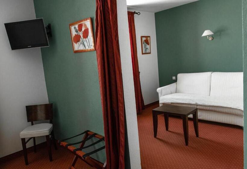 غرفة قياسية رباعية, Le Mas De Gaujac