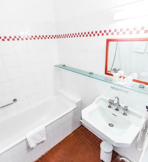 Номер Стандарт Вид на Море с Балконом, Le Trident Thyrsé