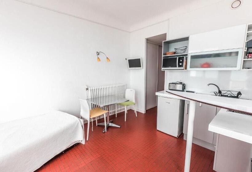 Студия Стандарт Вид на Море, Le Trident Thyrsé