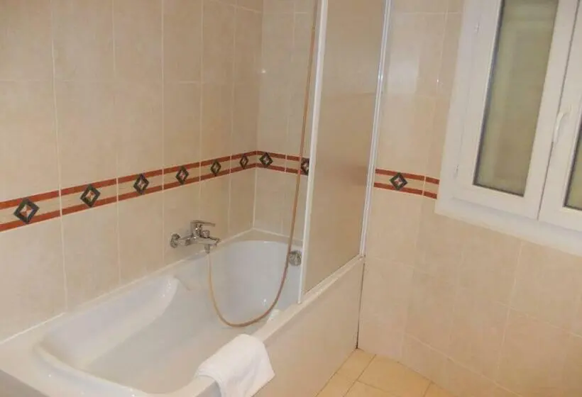 Standard-huone, Marcellin