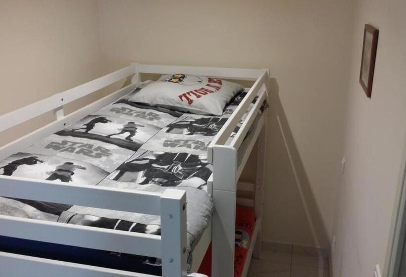 דירת שני חדרים, Marcellin