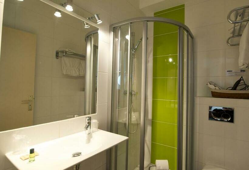 コンフォートルーム, Quic En Groigne